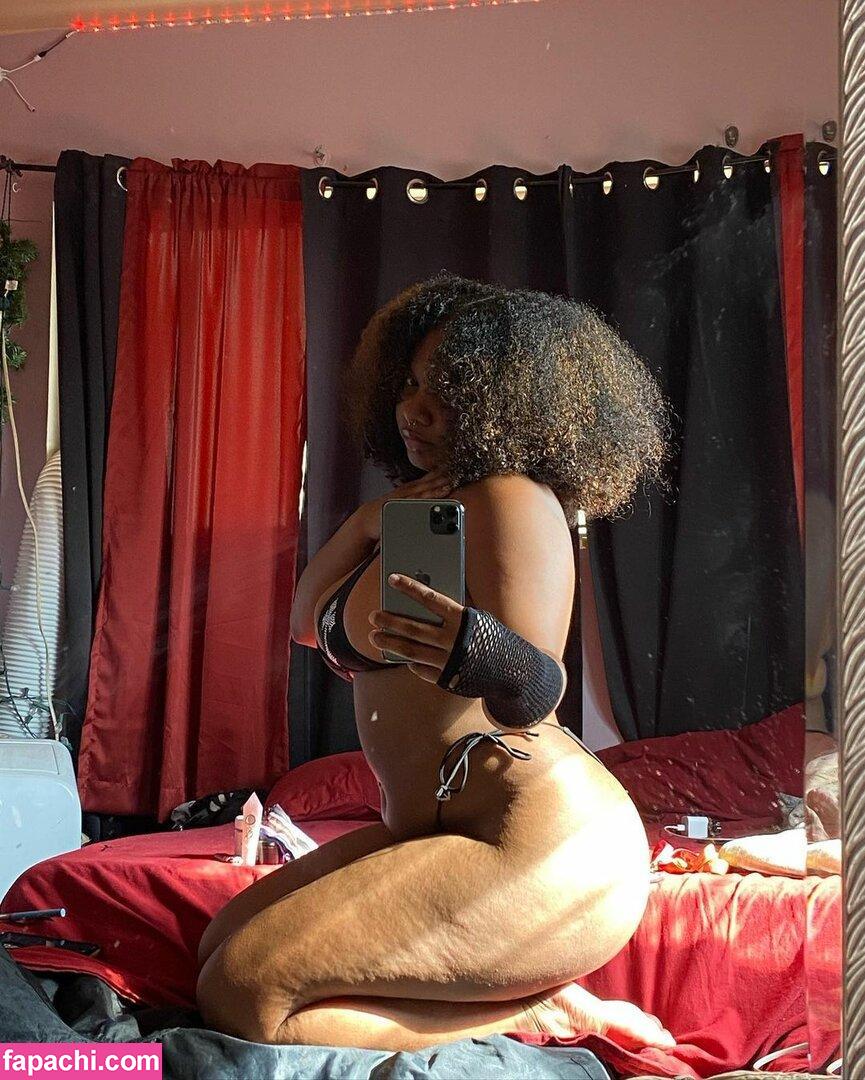444kerrena / luvthat444u leaked nude photo #0010 from OnlyFans/Patreon