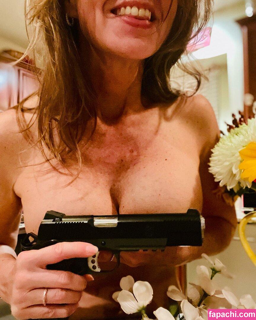 AGirlAndHerGunZ / MJLane2 / a_girl_and_her_gunz / mjlovesyou2 leaked nude photo #0019 from OnlyFans/Patreon