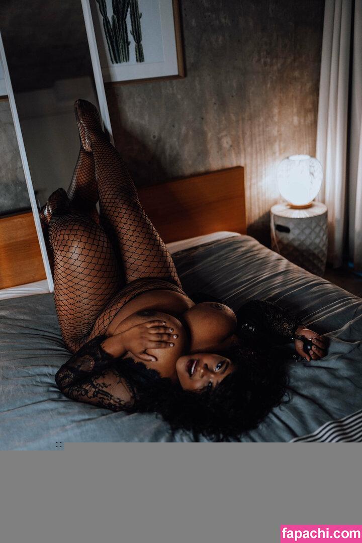 Aïcha Black / aichablack_vip / onlyaichablack leaked nude photo #0008 from OnlyFans/Patreon