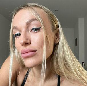 aislinxxxmodel leaked media #0089