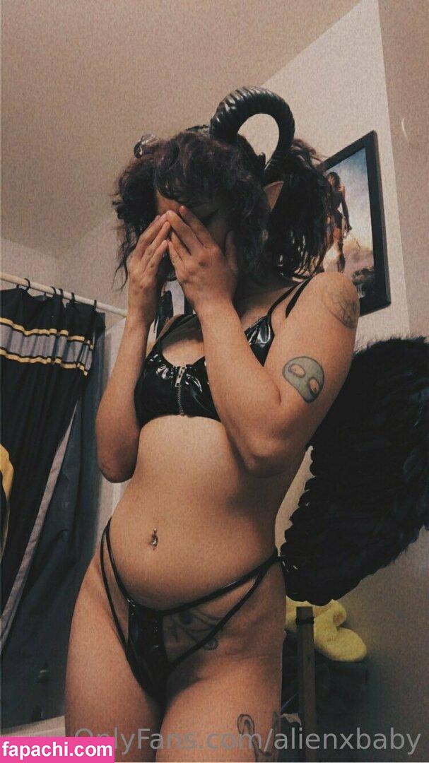 al13nxb1tch / uhohitslittlesambo leaked nude photo #0017 from OnlyFans/Patreon