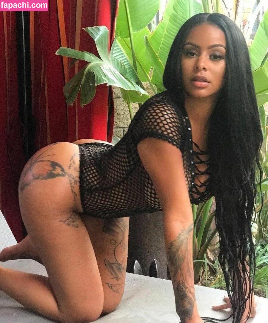 Alexisskyy / alexisskyy_ leaked nude photo #0005 from OnlyFans/Patreon