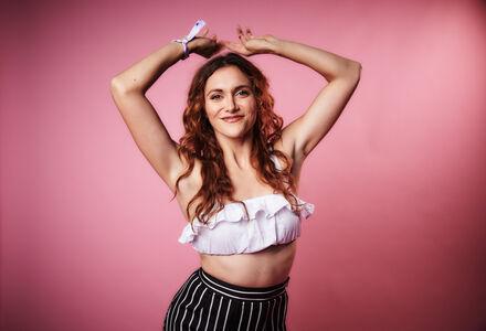 Alyson Stoner leaked media #0137