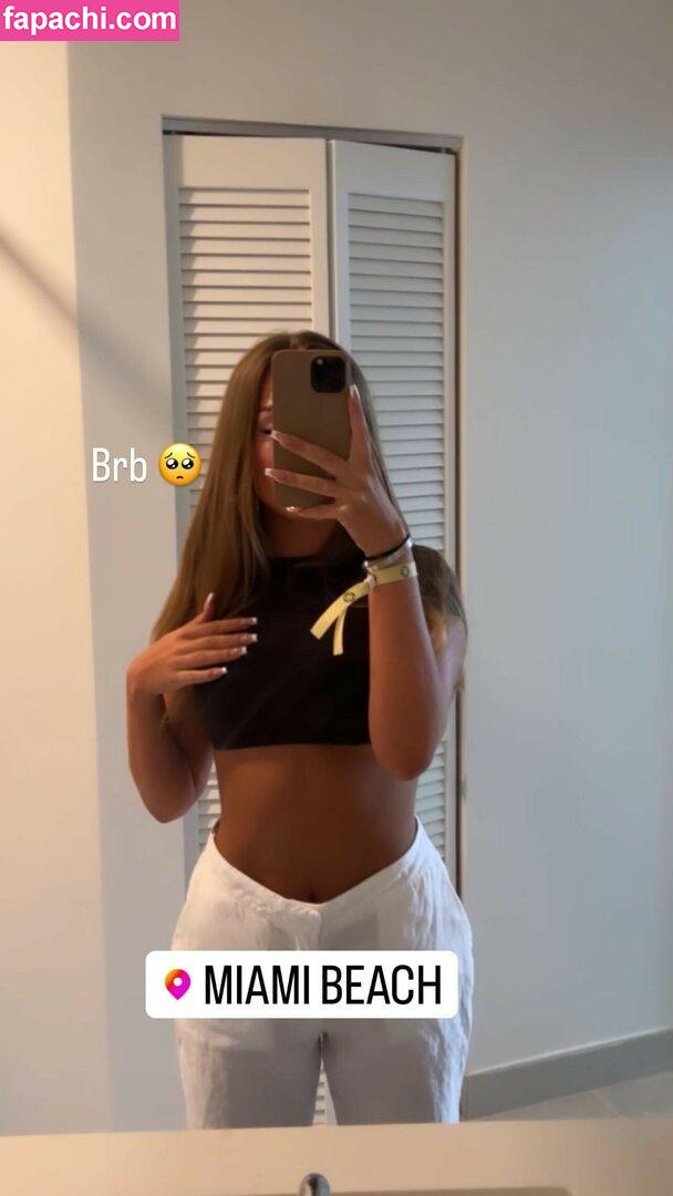 amberhoneys / ambergoranssonn / thiccgingerhoney leaked nude photo #0005 from OnlyFans/Patreon