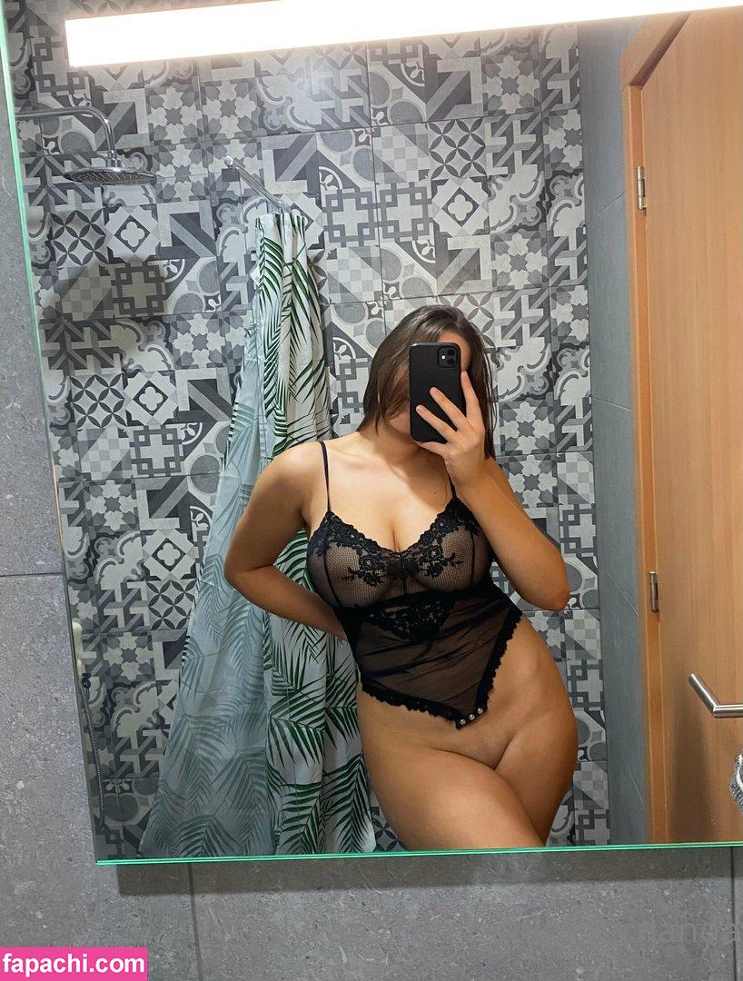 Amica-Fernanda leaked nude photo #0002 from OnlyFans/Patreon