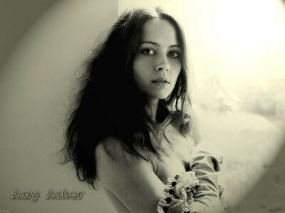 Amy Acker leaked media #0038