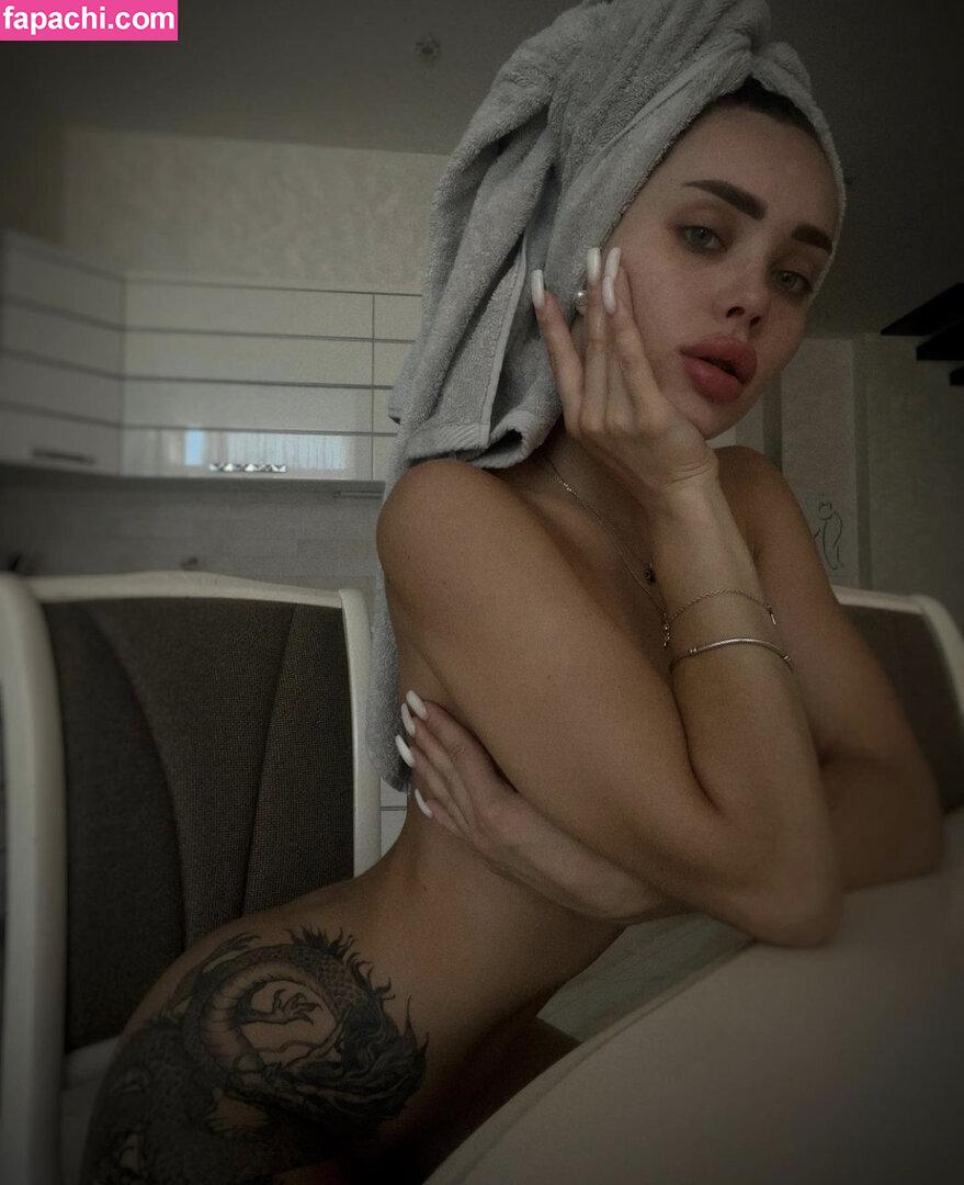 anastazzilisa21 / LisaAna / anastazzilisa_21 leaked nude photo #0004 from OnlyFans/Patreon