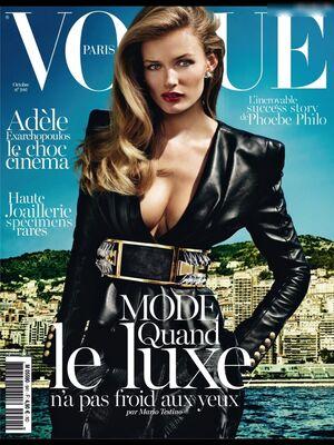 Anja Rubik leaked media #0361