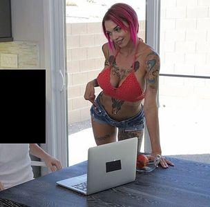 Anna Bell Peaks leaked media #0048