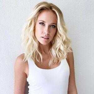 Anna Camp leaked media #0004