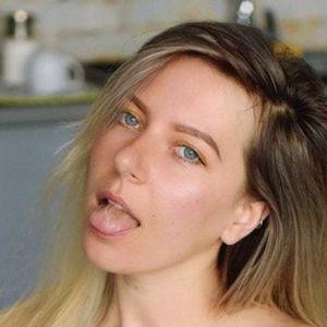 Anna Kochanius avatar