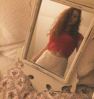 Annalise Basso leaked media #0122