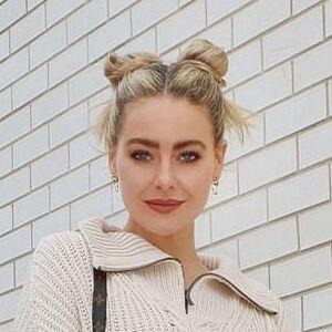April Rose Pengilly avatar