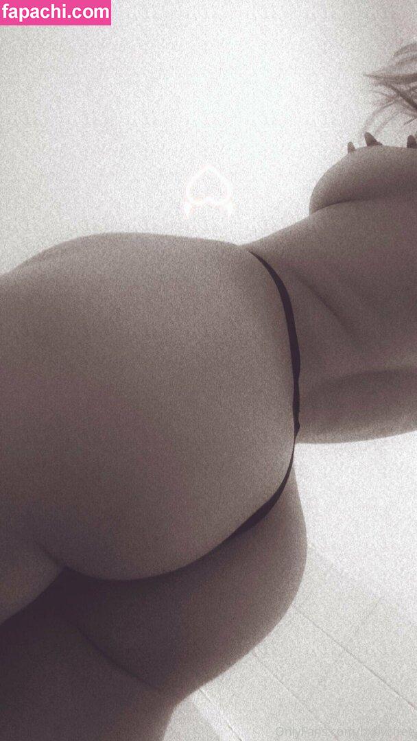 ariafreee / aria.fre leaked nude photo #0014 from OnlyFans/Patreon