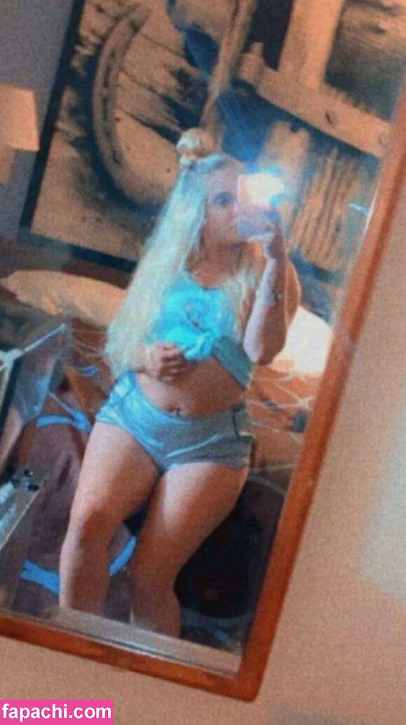 Ashcash233 / ash_cash1217 / ashcashhh223 leaked nude photo #0001 from OnlyFans/Patreon