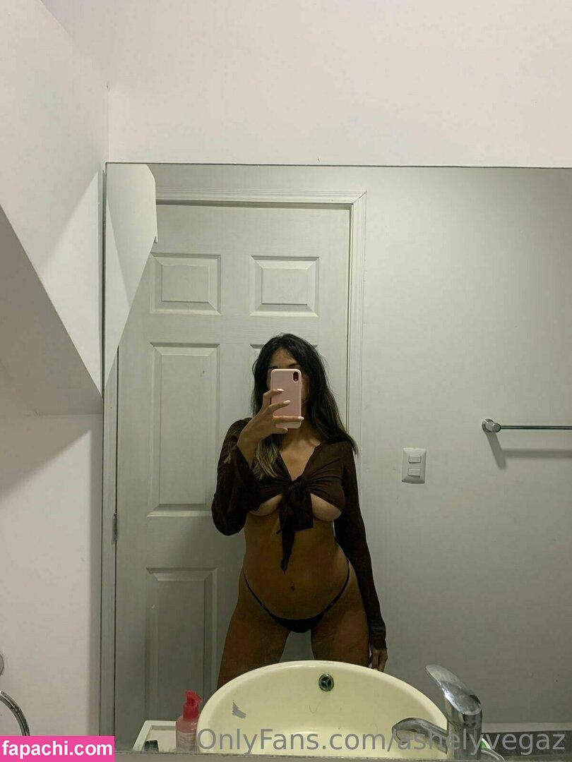 ashelyvegaz / ash_lov3 leaked nude photo #0020 from OnlyFans/Patreon