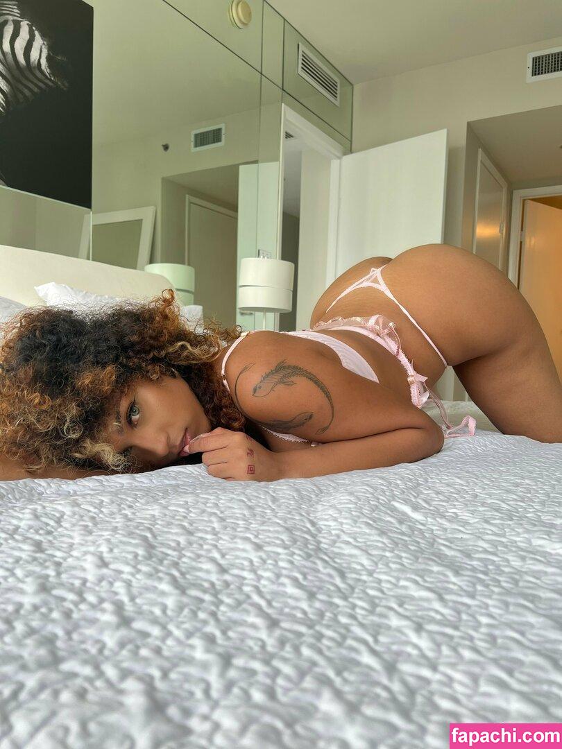 ayaaluv / aya.luvv leaked nude photo #0022 from OnlyFans/Patreon