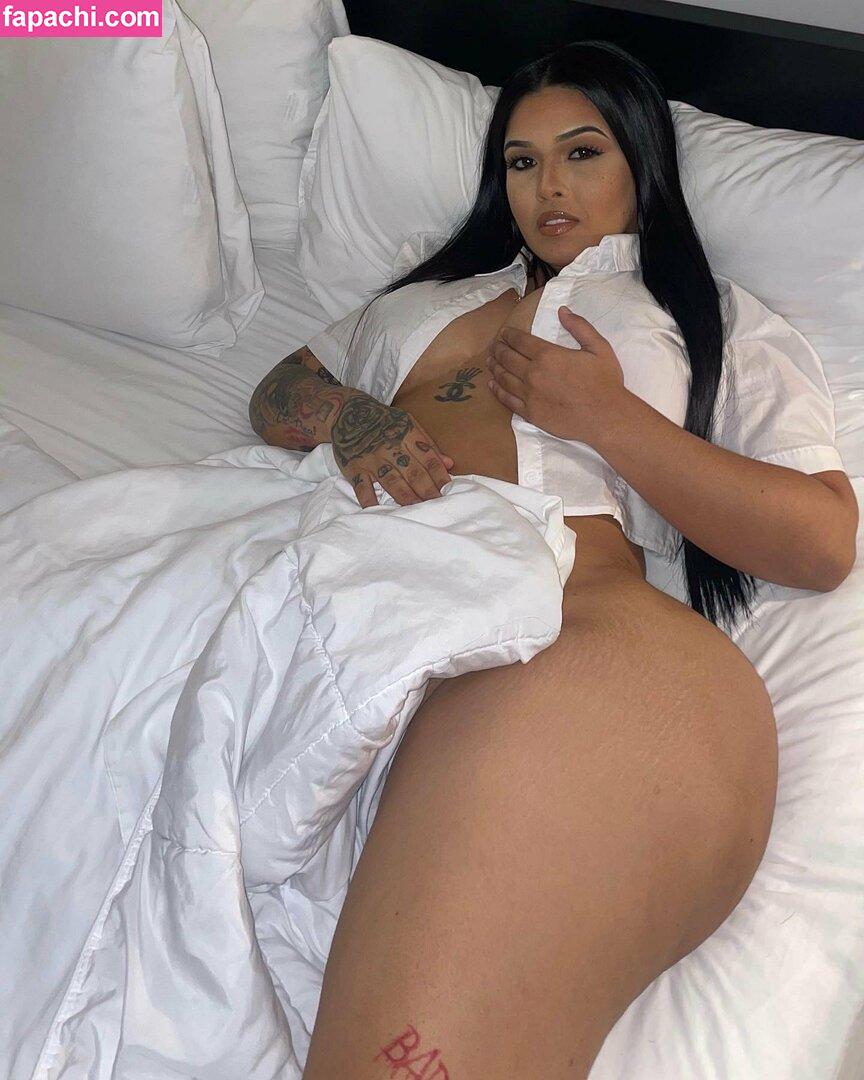 Badpenelope / 0penelope11 / vonmarye0 leaked nude photo #0017 from OnlyFans/Patreon