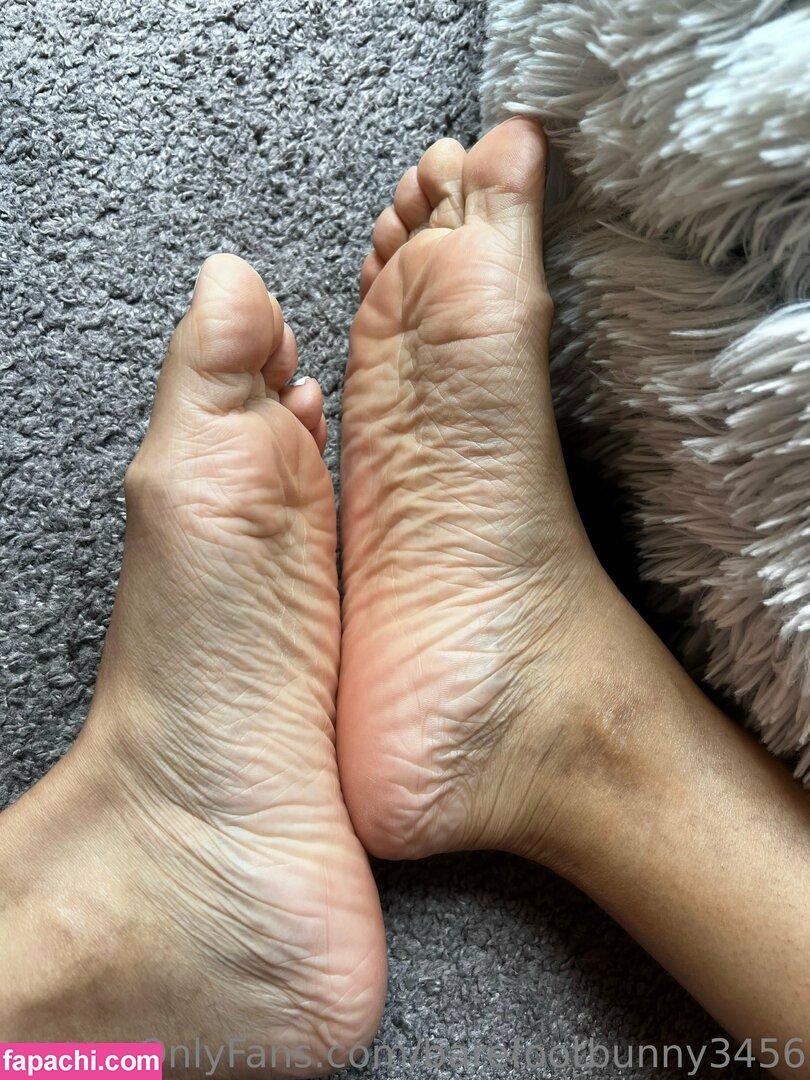 barefootbunny3456 / nynaeve56 leaked nude photo #0037 from OnlyFans/Patreon