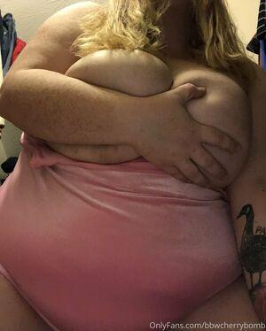 bbwcherrybomb leaked media #0022