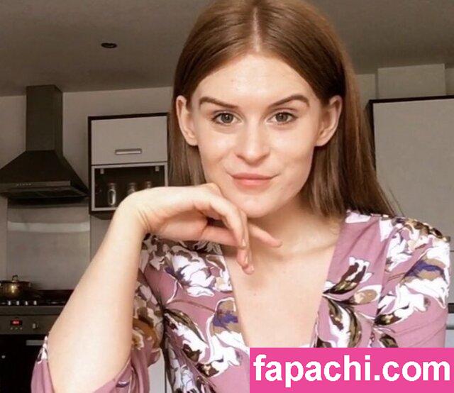 Becca ASMR / becalmwithbecca / beccascollective / raescollections leaked nude photo #0003 from OnlyFans/Patreon