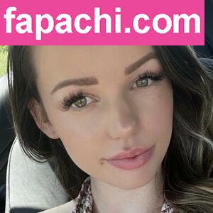 Becca Bangs avatar