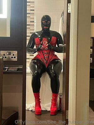 bee_the_rubber_doll leaked media #0018