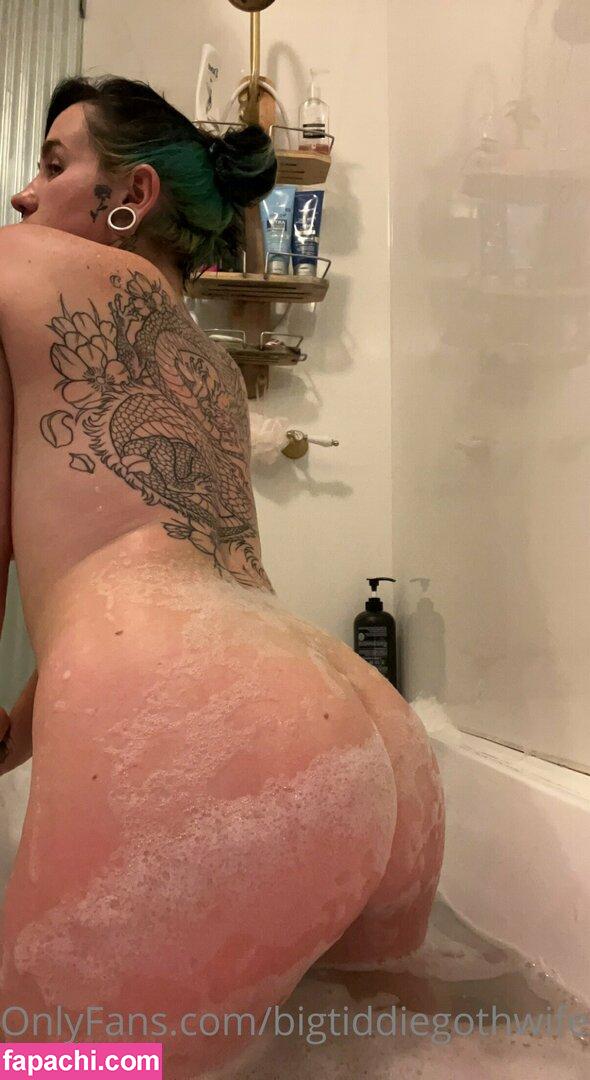 bigtiddiegothwife / vampiriczlut leaked nude photo #0093 from OnlyFans/Patreon