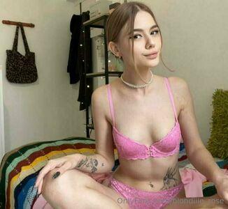 blondiiie_rose leaked media #0123