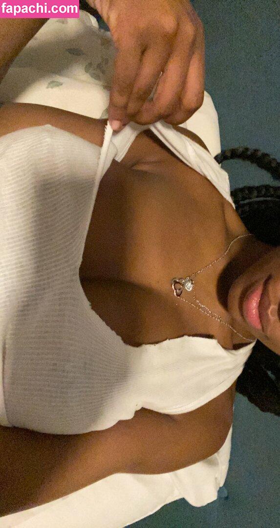 Bobby_111 / Bobbyyy_111 / bobby111 / niyah.aa_ leaked nude photo #0009 from OnlyFans/Patreon