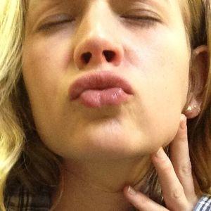 Britt Robertson avatar