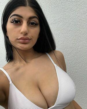 Busty Indian leaked media #0027
