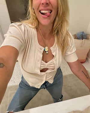 Busy Philipps leaked media #0013