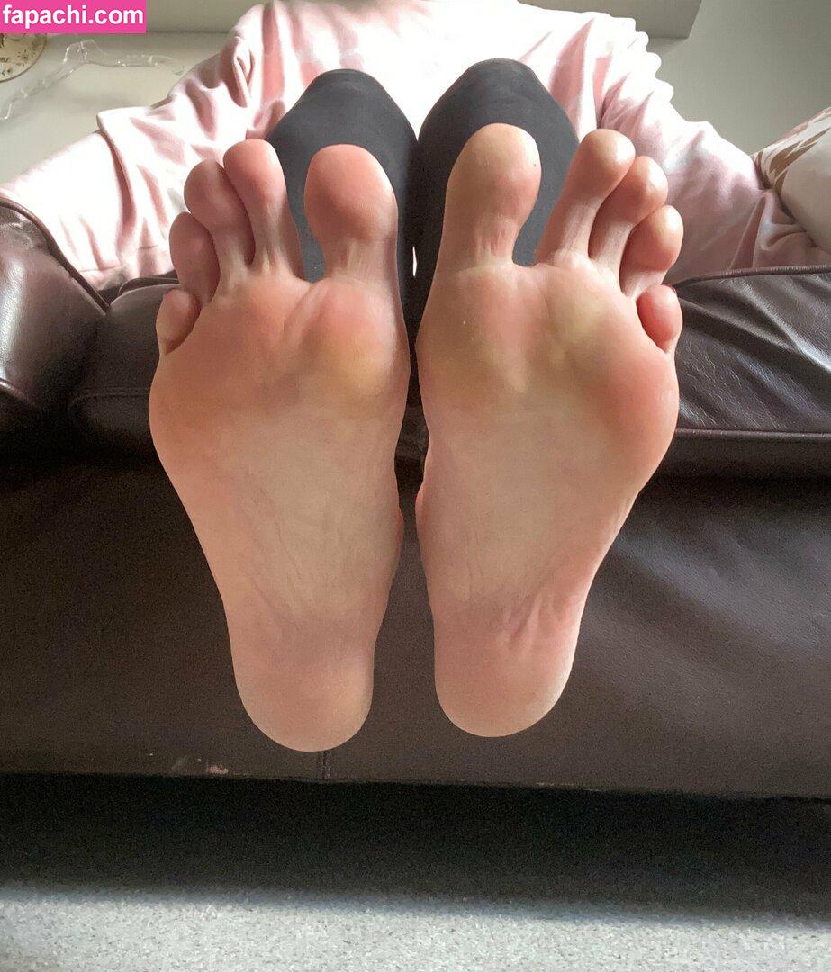 callyfeet33 leaked nude photo #0021 from OnlyFans/Patreon