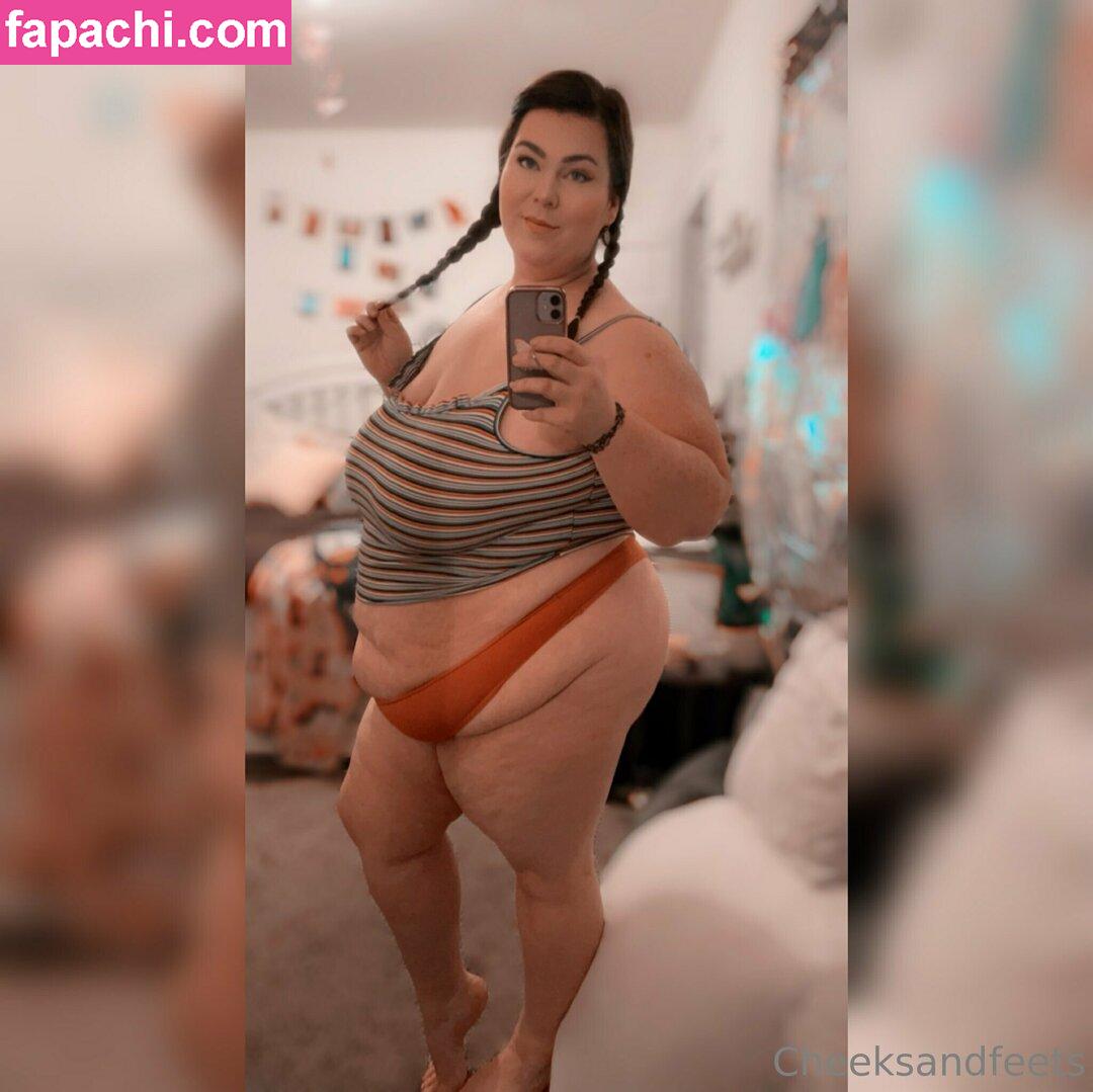 cheeksandfeetsfree / fb_0296 leaked nude photo #0011 from OnlyFans/Patreon