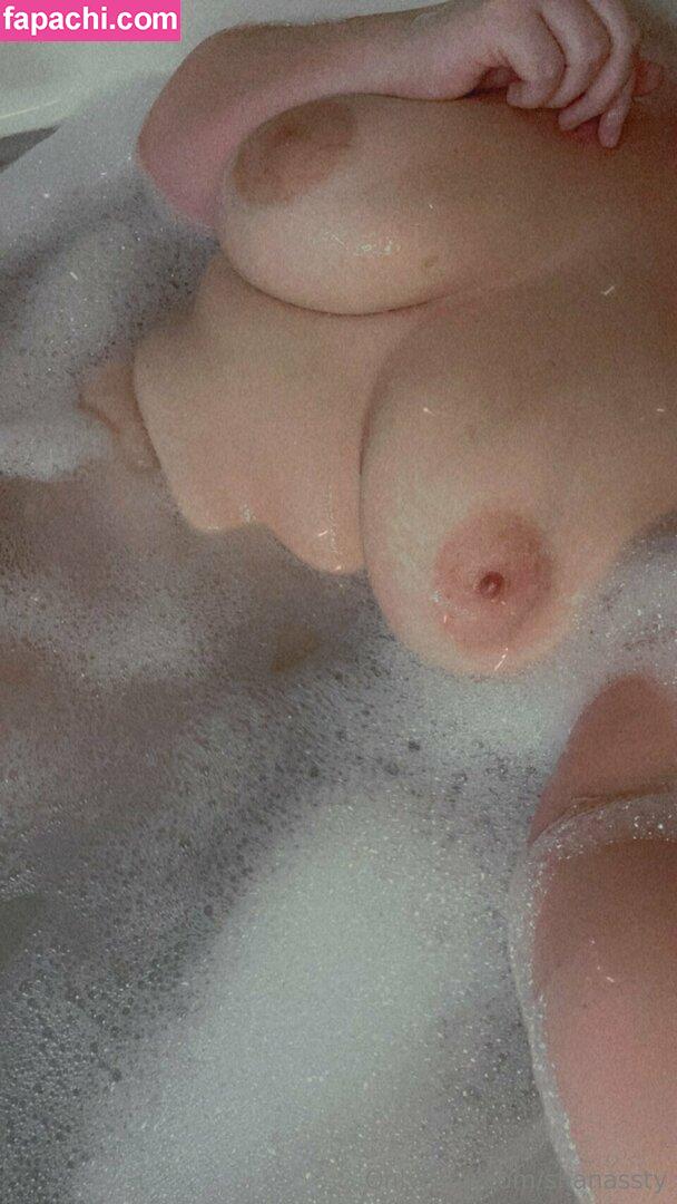 Chivelicious / martyloveswine leaked nude photo #0405 from OnlyFans/Patreon