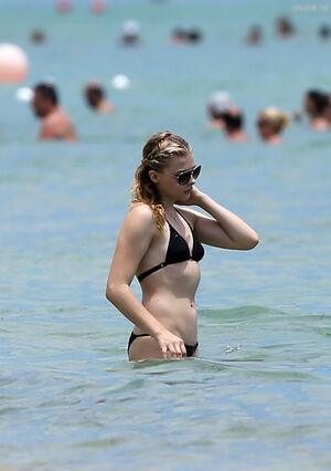 Chloe Grace Moretz leaked media #0811