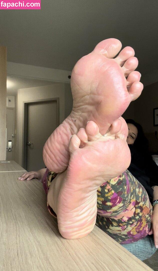 Comefollowsarah Sarah / comefollowsarah / sarah_soles leaked nude photo #0018 from OnlyFans/Patreon