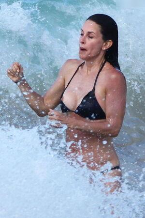 Courteney Cox leaked media #0109