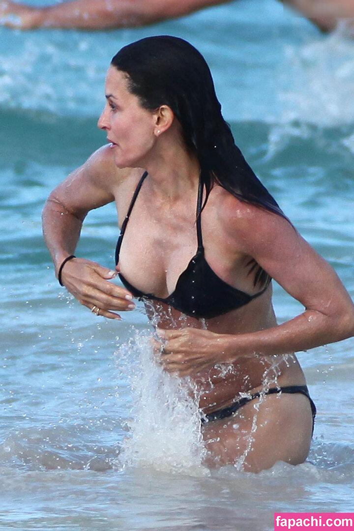 Courteney Cox / courteneycoxofficial / courtne81211028 leaked nude photo #0110 from OnlyFans/Patreon