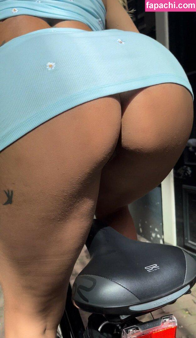 Cristiane Galera / crisgaleraoficial / cristianegaleraoficial leaked nude photo #0283 from OnlyFans/Patreon