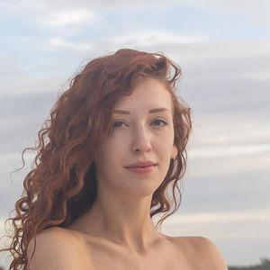 Curly Fenix avatar