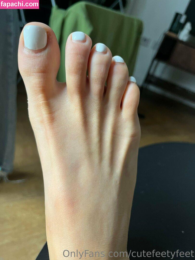 cutefeetyfeet / cutefeet_and_ leaked nude photo #0029 from OnlyFans/Patreon