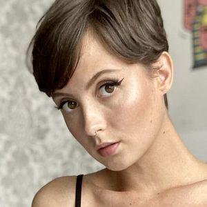 Daisy Lane avatar