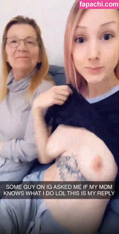 Daughter_Mother leaked nude photo #0036 from OnlyFans/Patreon
