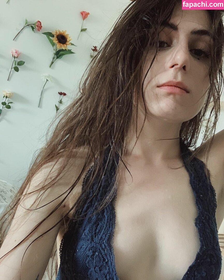 Dodie Clark / doddleoddle leaked nude photo #0029 from OnlyFans/Patreon