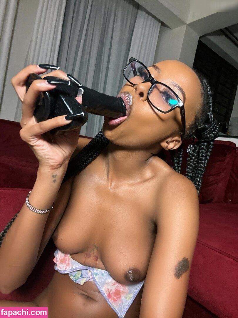 ebonynaomii / ebonynaomi_ leaked nude photo #0053 from OnlyFans/Patreon