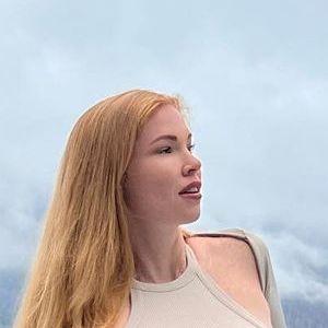 Elizabeth Ostrander avatar