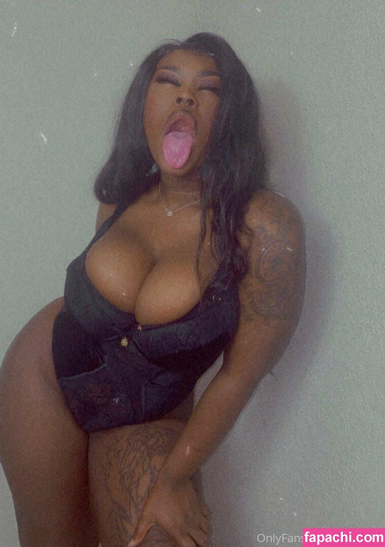 elleblack / elle__black / yanni maj leaked nude photo #0008 from OnlyFans/Patreon