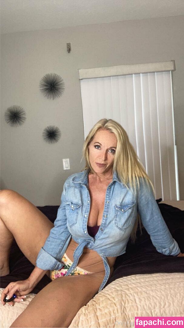 ellehotmommy / ella_hotmom leaked nude photo #0064 from OnlyFans/Patreon